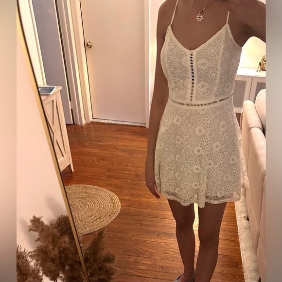🆕Abercrombie&Fitch white dress - Picture 3 of 6
